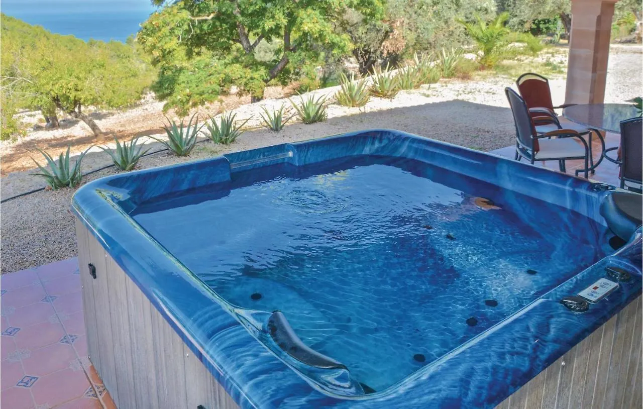 Ferienhaus Awesome Home In Estellencs With House Sea View